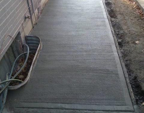 Concrete Walkways & Sidewalks