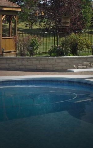 retaining wall contractor